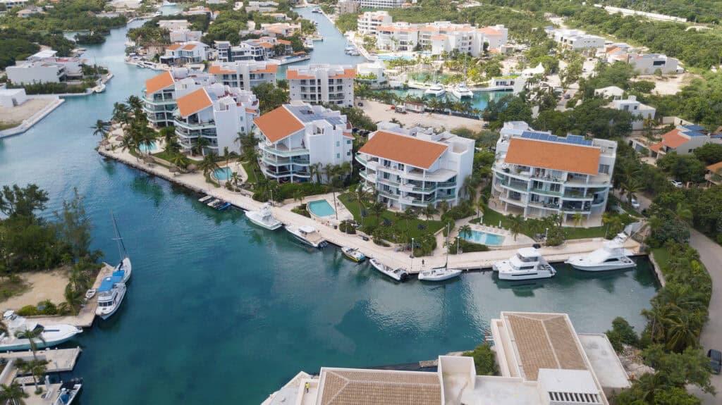 Puerto Aventuras Marina Condos