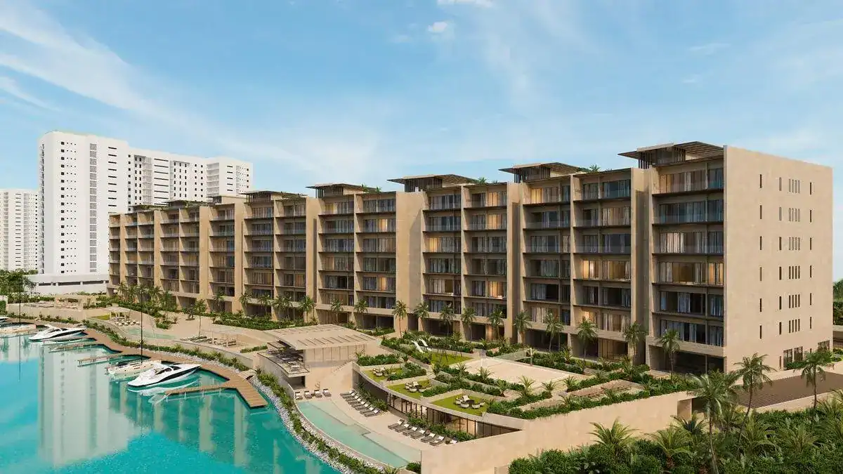 La Vela Puerto Cancun Marina