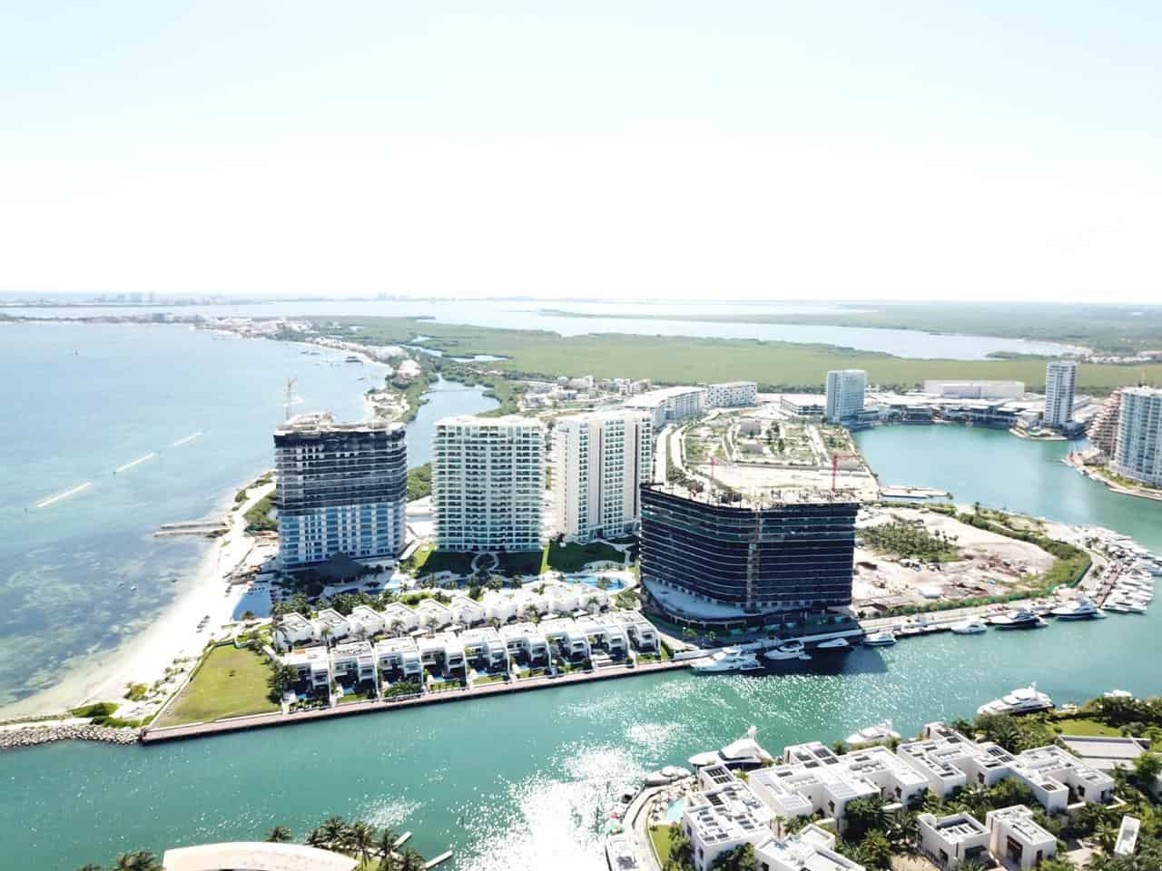 Puerto Cancún luxury marina community