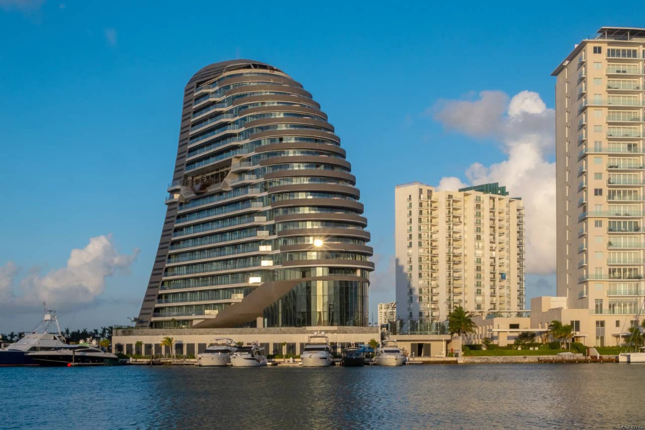 Shark Tower Puerto Cancun